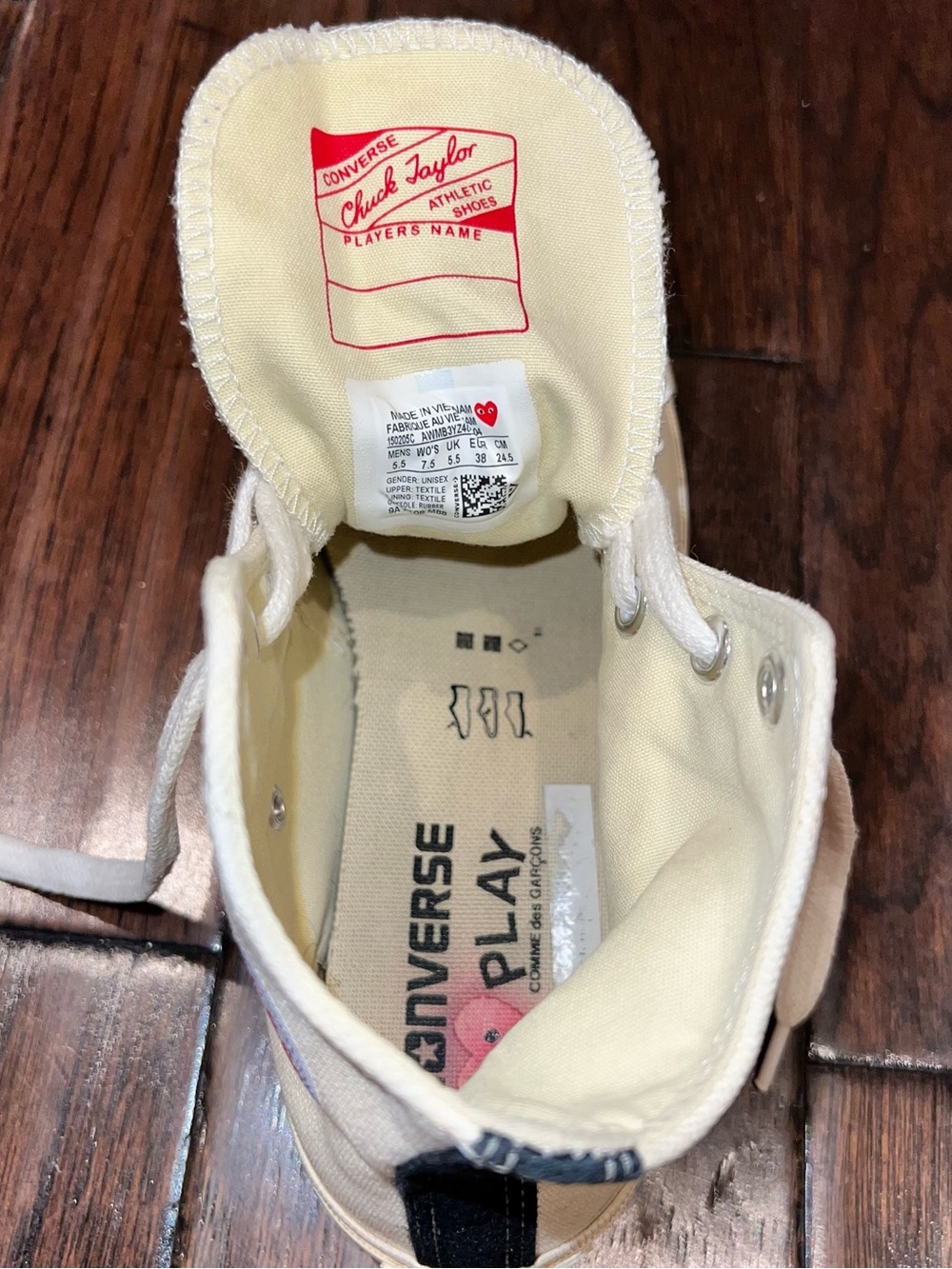 Converse x Comme des Garçons PLAY Chuck 70 Hi Top Unisexe Sneaker - Picture 8 of 10